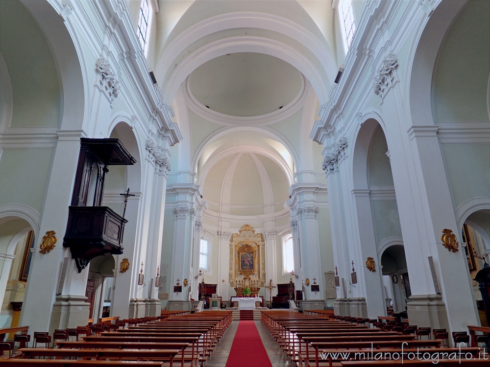 Santarcangelo di Romagna (Rimini, Italy) - Interior of the Church of the Blessed Virgin of the Rosary